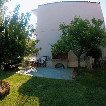 Magdalinos Appartments Nea Skioni Extérieur photo