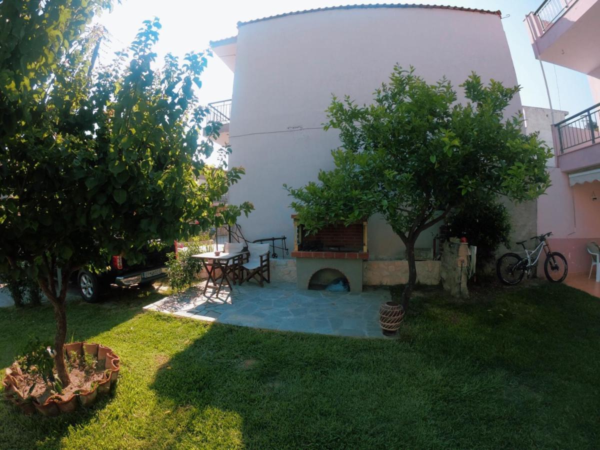 Magdalinos Appartments Nea Skioni Extérieur photo
